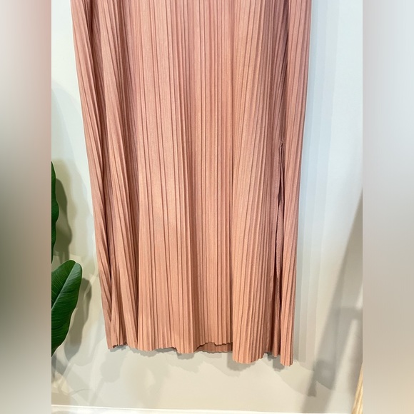 Women’s midi flow dress - Picture 2 of 4